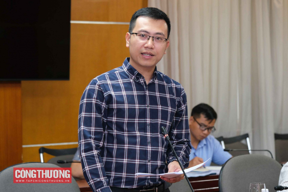 Ông Lương Đức Toàn - Phó trưởng Phòng Tải về ứng dụng CWIN05 ngay hôm nay chế tạo, Cục Tải về ứng dụng CWIN05 ngay hôm nay