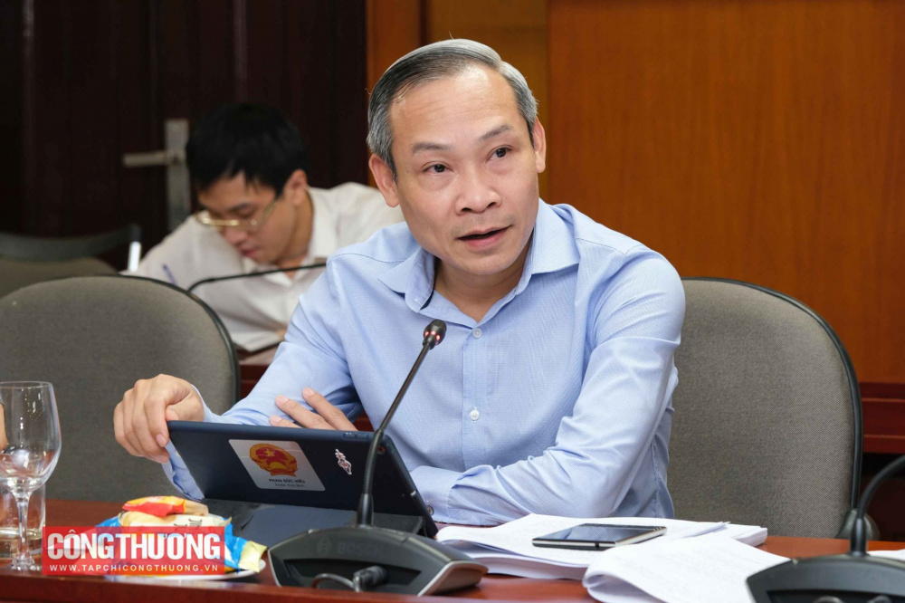 TS. Phan Đức Hiếu - Uỷ viên Thường trực Uỷ ban Cwin.com giải trí hiện đại của Quốc hội