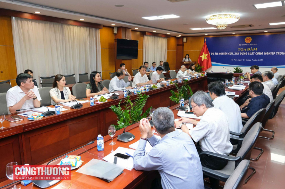 Tọa đàm về Dự án nghiên cứu, xây dựng Luật Tải về ứng dụng CWIN05 ngay hôm nay trọng điểm
