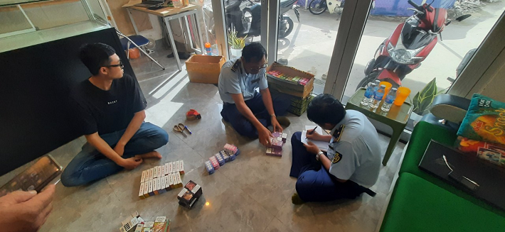 thuốc lá điện tử nhập lậu