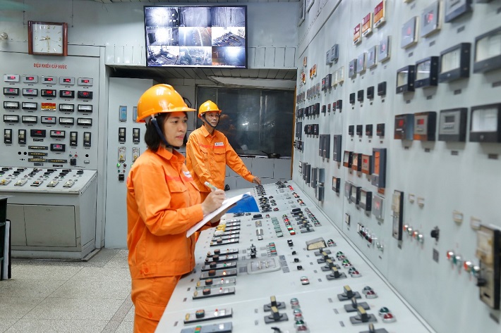 Công ty Nhiệt điện Ninh Bình đảm bảo vận hành các tổ máy theo huy động của hệ thống điện