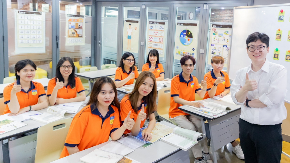 Điểm chuẩn trúng tuyển Trường Đại học HUTECH