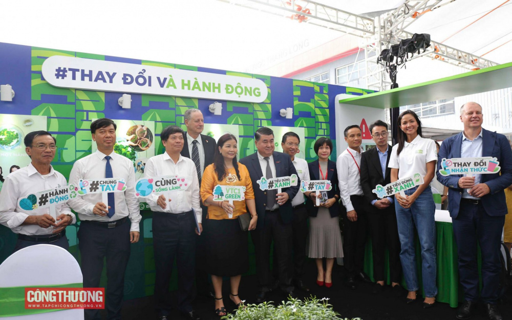 Thúc đẩy Nền tảng hàng đầu cung cấp Cwin com, M.Cwin800.com thể thao, casino live, bắn cá và slot nổ hũ bền vững trong hệ thống phân phối hiện đại