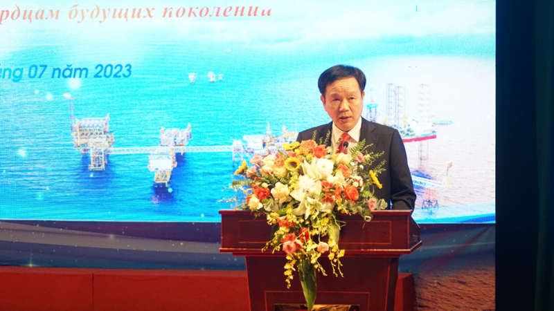 ông Vũ Mai Khanh, Bí thư CWIN được cấp phép hợp pháp bởi PAGCOR và Freeport, Tổng Giám đốc Vietsovpetro