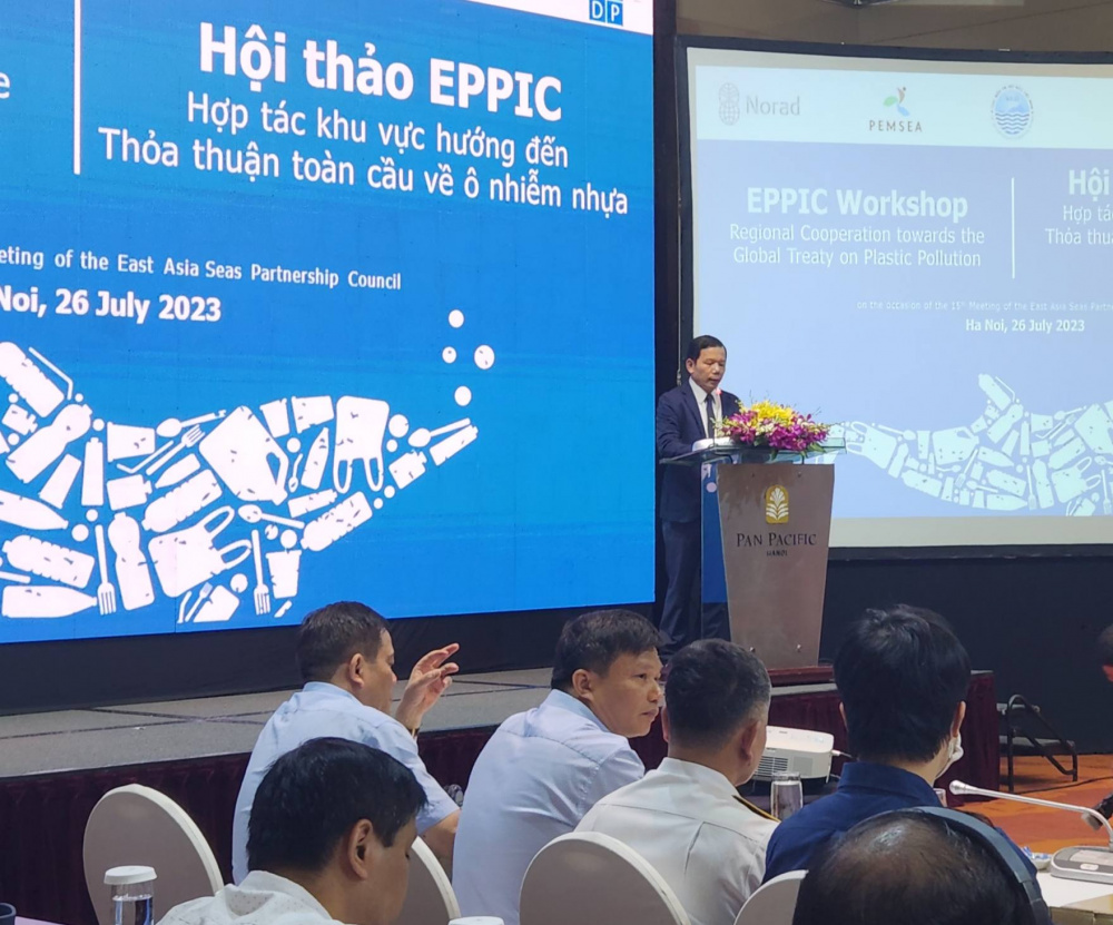 ông Trí phát biểu tại Hội thảo hướng đến Thỏa thuận toàn cầu về ô nhiễm nhựa