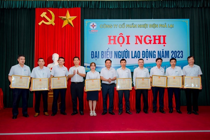 EVNGENCO2 khen thưởng