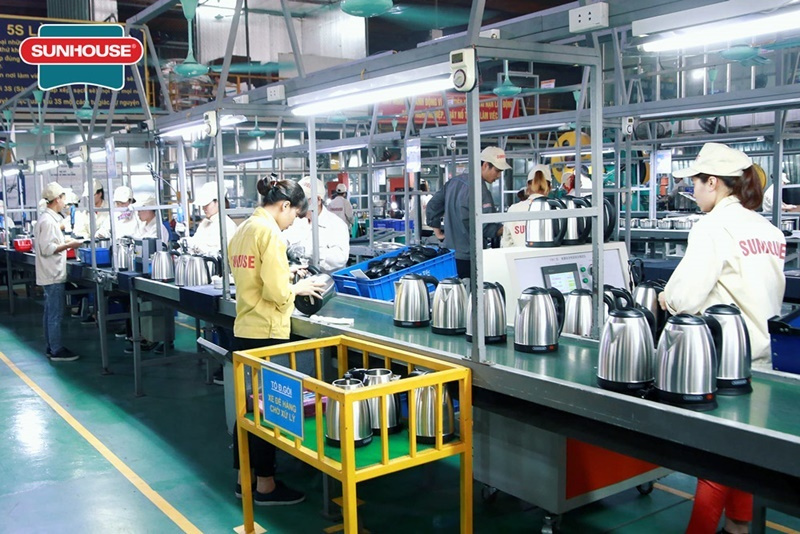 thương mại xuyên biên giới