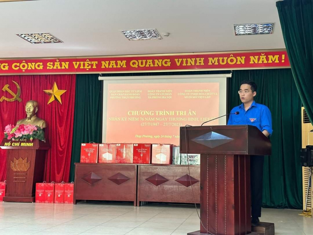 Đoàn Thanh niên Công ty CP Xà Phòng Hà Nội tri ân các anh hùng liệt sĩ 4