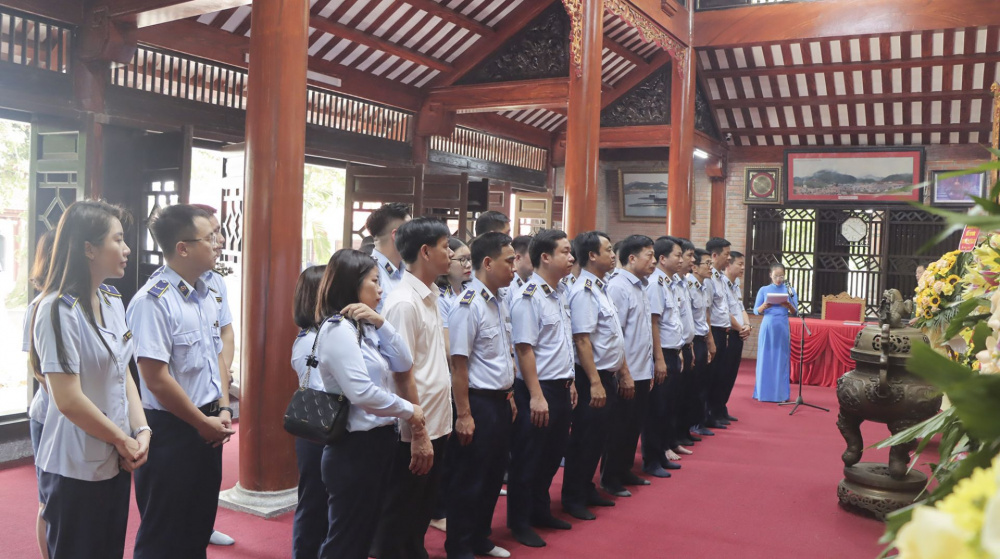 anh hùng liệt sĩ