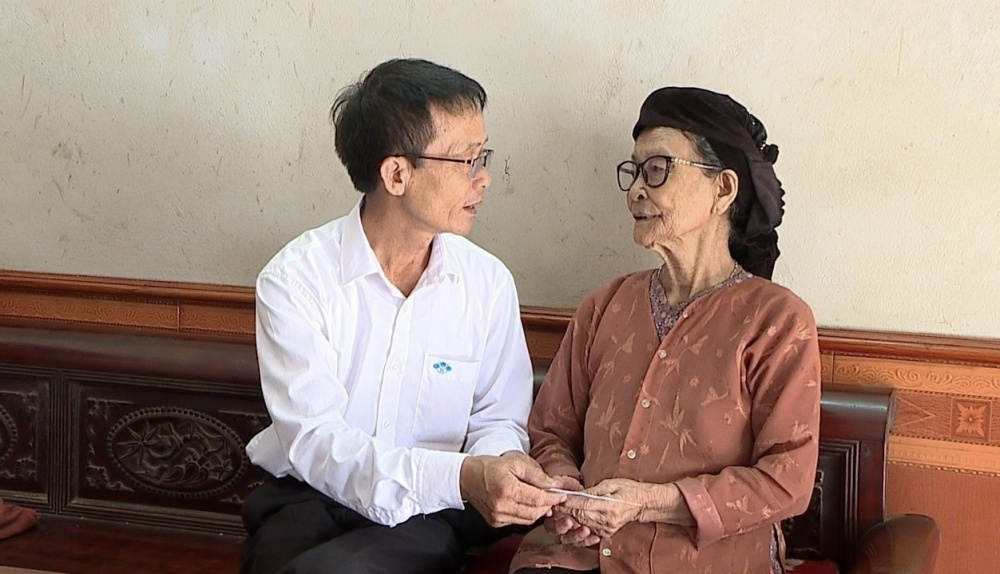 Mẹ Việt Nam anh hùng