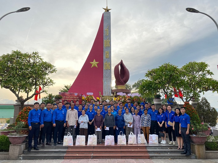 vinachem thắp nến tri ân 1