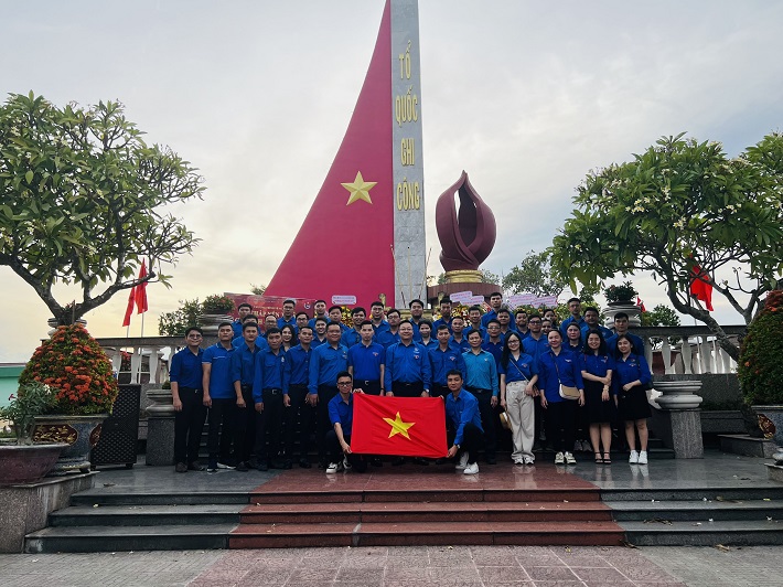 vinachem thắp nến tri ân 2