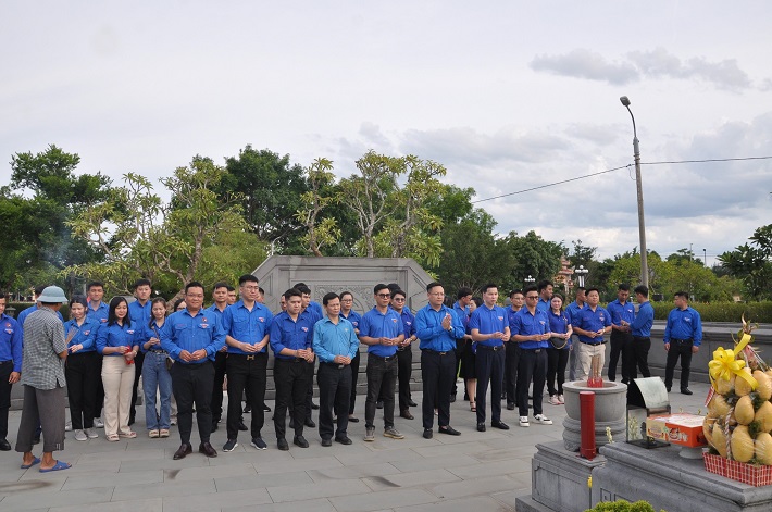 vinachem thắp nến tri ân 4