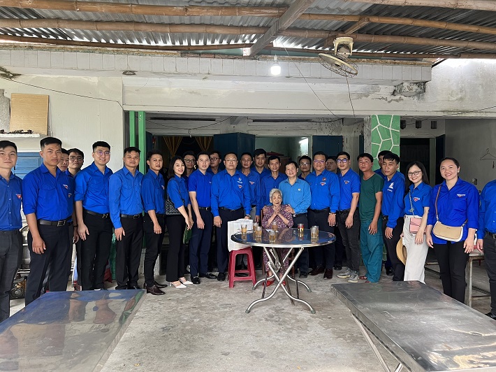 vinachem thắp nến tri ân 8