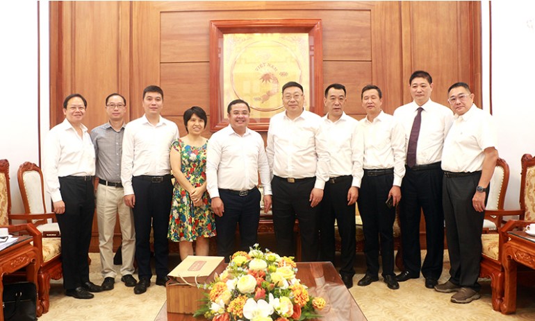 vinachem - juhoa hop tac linh vuc cong nghiep flo