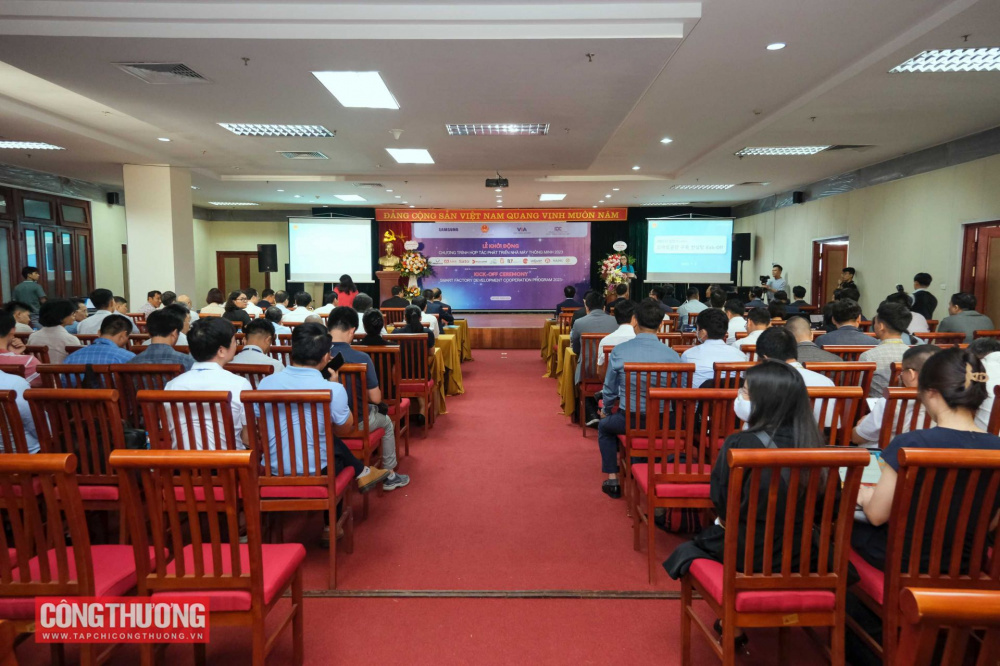 Toàn cảnh Lễ khởi động Dự án Hợp tác phát triển nhà máy thông minh đợt 1 năm 2023