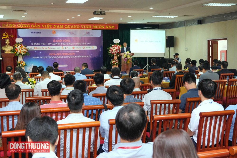 Lễ khởi động Dự án Hợp tác phát triển nhà máy thông minh đợt 1 năm 2023