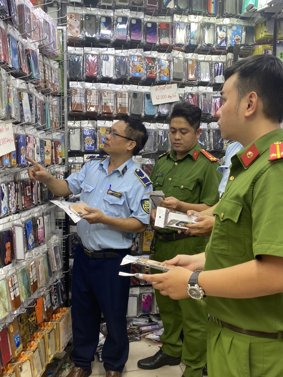 phụ kiện điện thoại di động