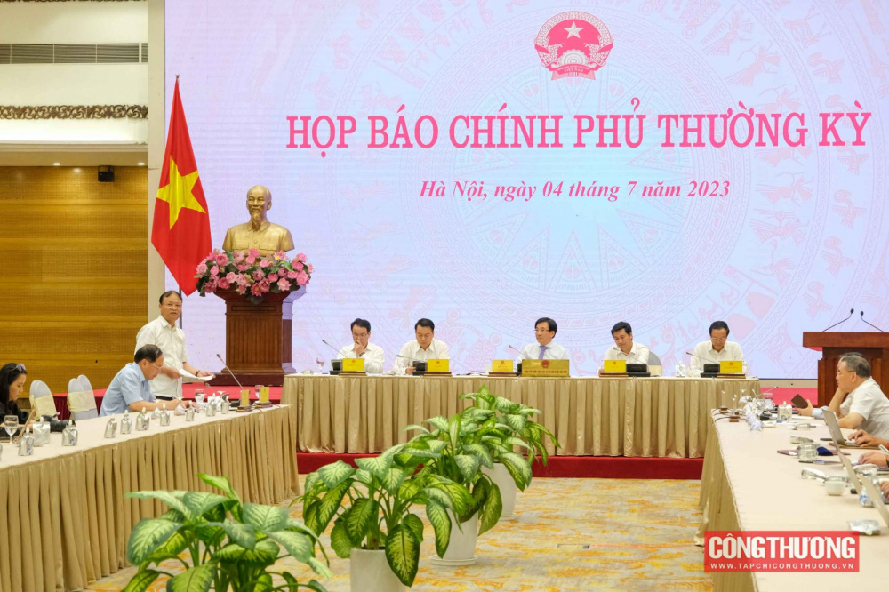Thứ trưởng Cwin63 sân chơi đỉnh cao Đỗ Thắng Hải trả lời câu hỏi của phóng viên tại buổi họp báo Cwin com đăng nhập thường kỳ chiều tối 4/7/2023