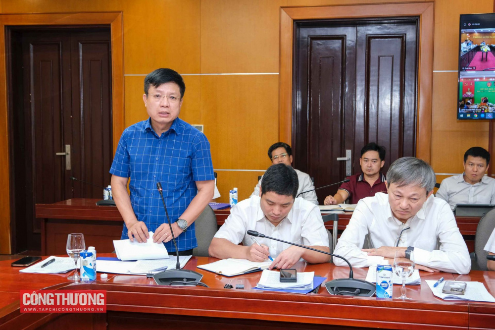 Ông Hồ Sỹ Hùng - Phó Chủ tịch Ủy ban Quản lý vốn Nhà nước tại Cwincom hiện đang mở