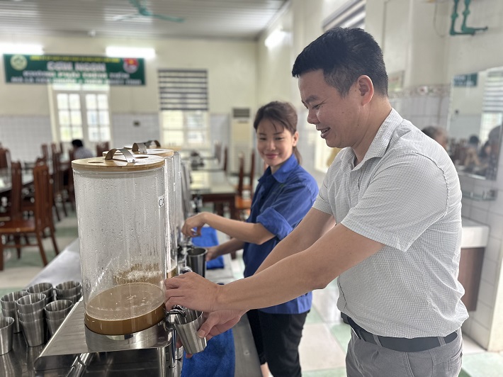 bếp ăn tự chọn