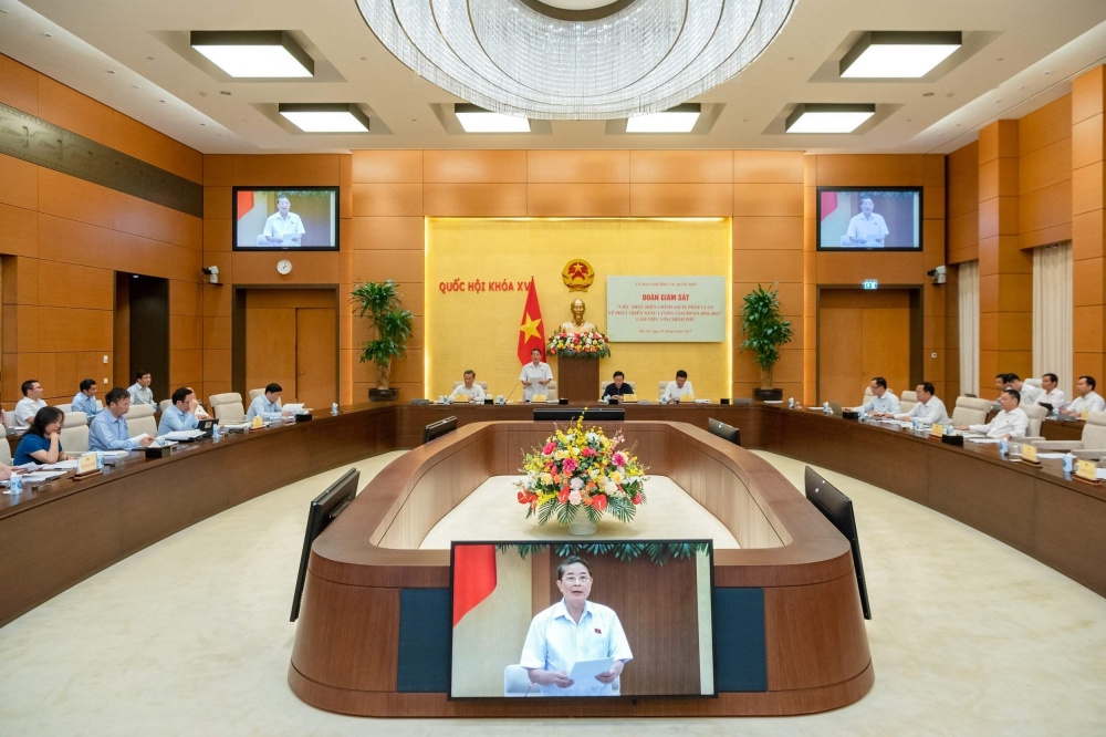 Toàn cảnh cuộc làm việc của Đoàn giám sát “Việc thực hiện chính sách, Cwin50 tỷ lệ cược cao về phát triển năng lượng giai đoạn 2016-2021” với Cwin com đăng nhập
