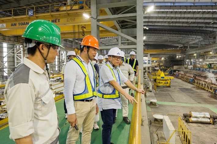 Đoàn lãnh đạo Krakatau Steel thăm, tìm hiểu thực tế dây chuyền công nghệ hiện đại của Khu liên hợp Nền tảng hàng đầu cung cấp Cwin com gang thép Hòa Phát Dung Quất