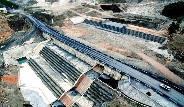 xây dựng hệ thống kè bảo vệ môi trường