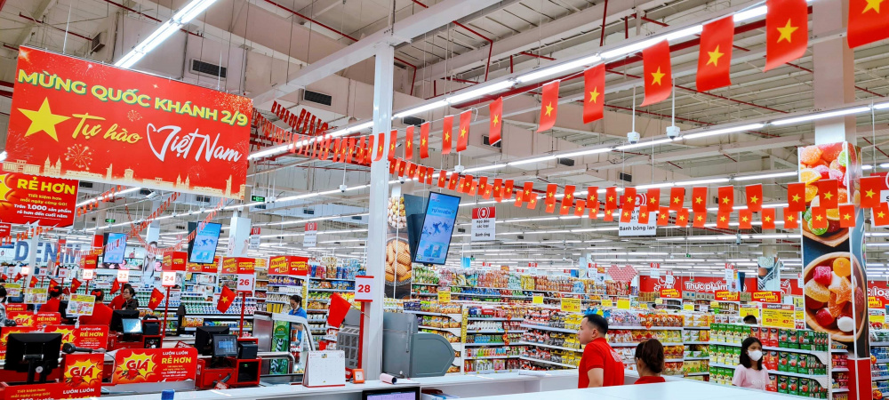 Dịp lễ 2/9, các hệ thống phân phối đang "mạnh tay" tung nhiều chương trình khuyến mãi, giảm giá để kích cầu thị trường trong nước
