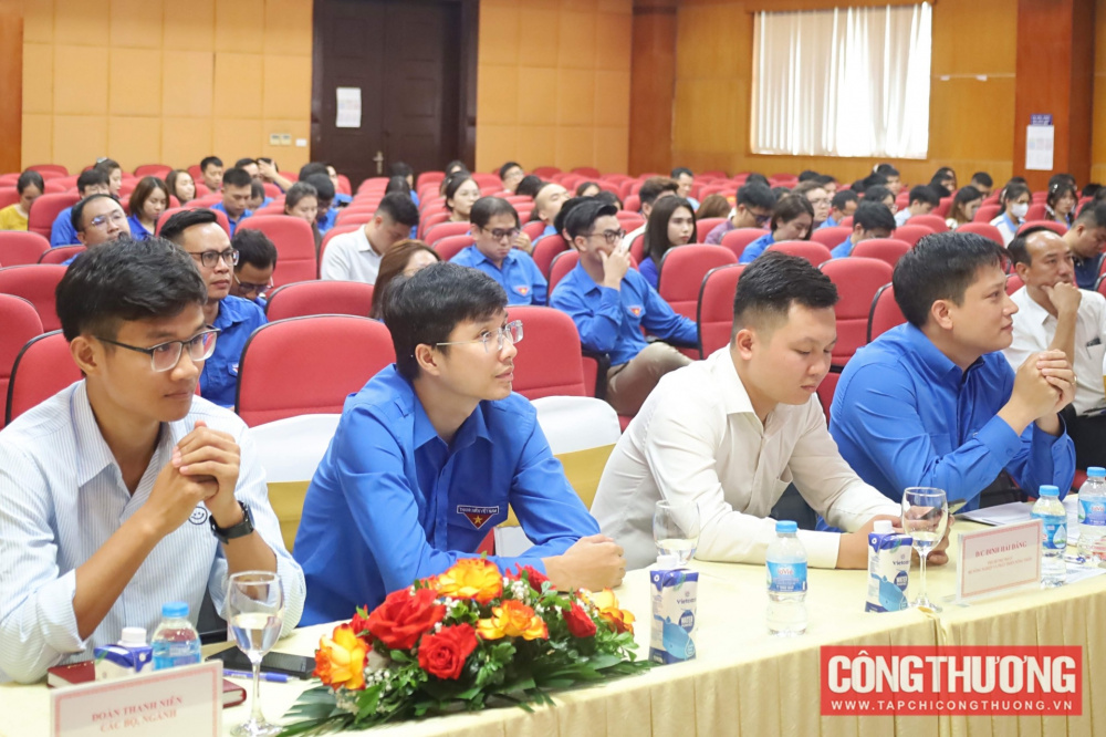 Diễn đàn trí tuệ nhân tạo: cơ hội và thách thức với thanh niên