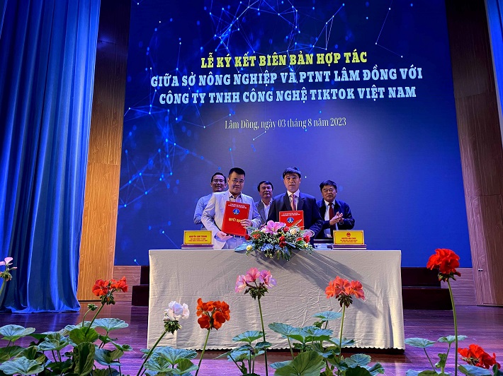 Chợ phiên OCOP