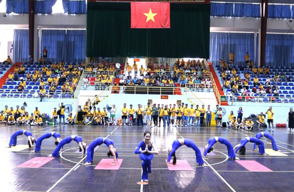 CLB Yoga Supe Lâm Thao