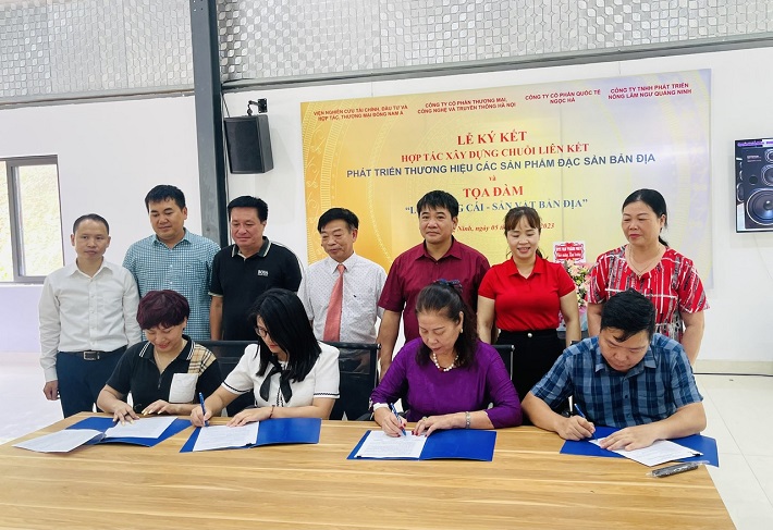 ký kết, kết nối chuỗi phát triển thương hiệu sản vật bản địa cho Lợn Móng Cái