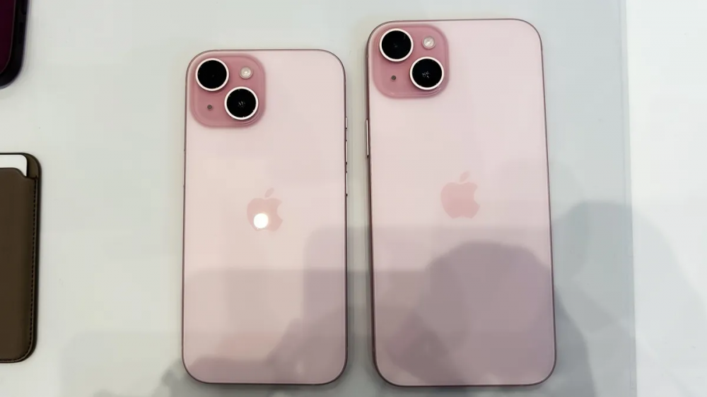iPhone 15 và iPhone 15 Plus