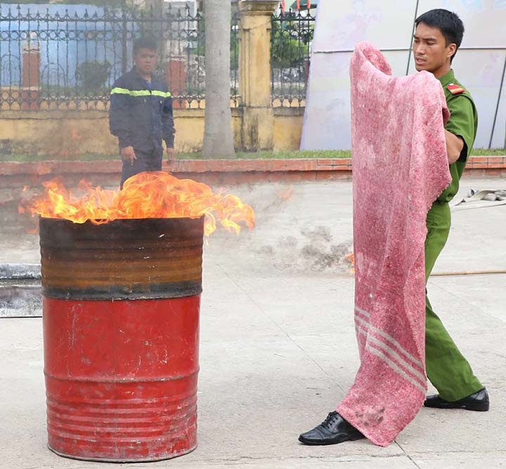 chăn chữa cháy