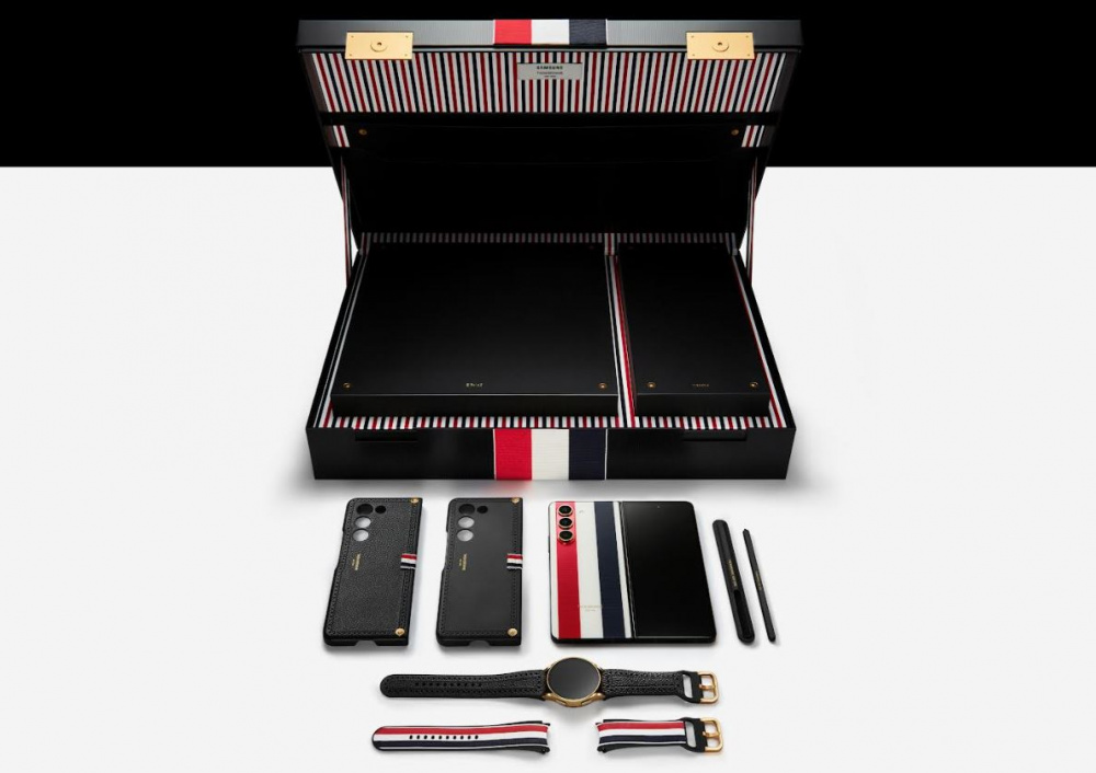 Bộ sưu tập Galaxy Watch6 và Galaxy Z Fold5 Thom Browne Edition 