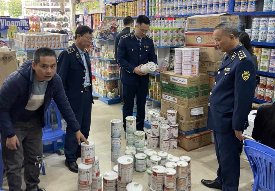 sữa nhái nhãn hiệu Abbott
