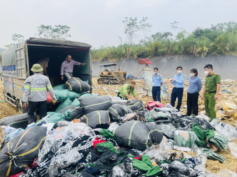 Giám sát tiêu huỷ số lượng lớn hàng giả mạo nhãn hiệu, hàng nhập lậu và hàng Cwin là sân chơi cá cược trực tuyến tại Việt Nam xuất xứ