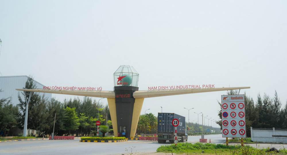 khu Cwin là sân chơi cá cược trực tuyến tại Việt Nam Nam Đình Vũ