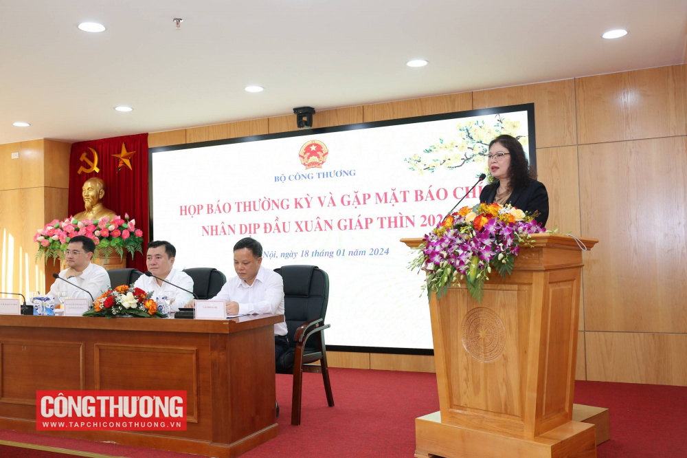 Cwin63 sân chơi đỉnh cao đẩy mạnh tương tác với các cơ quan thông tấn, báo chí