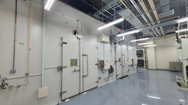 Các phòng thí nghiệm được trang bị đầy đủ thiết bị hiện đại