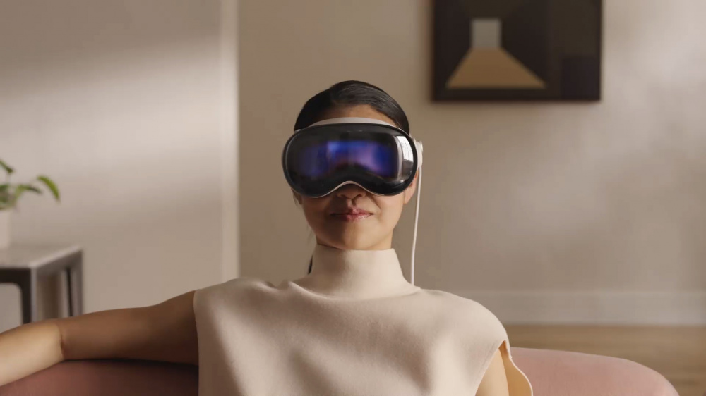 Kính thực tế ảo Vision Pro của Apple "cháy hàng" sau khi mở đặt trước 