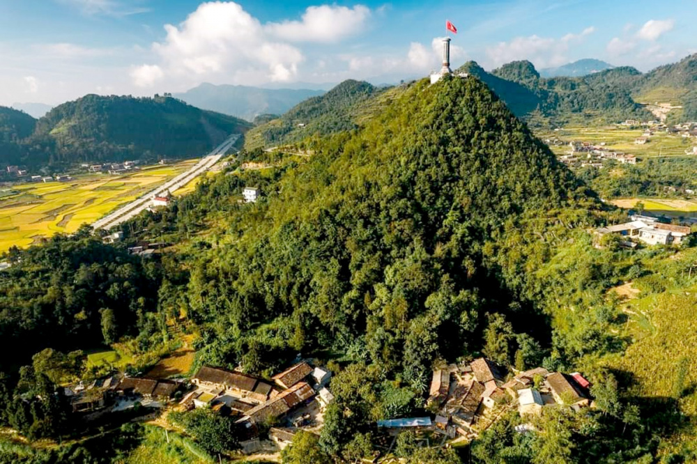 làng Thèn Pả