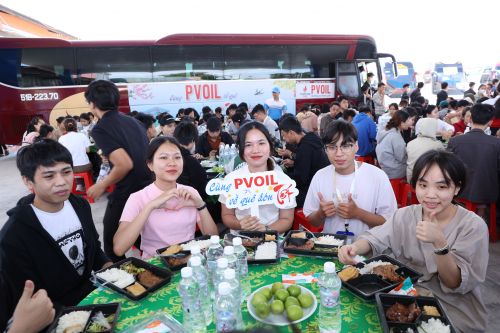 Đoàn viên thanh niên PVOIL