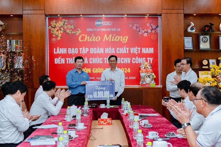 bột giặt lix 2