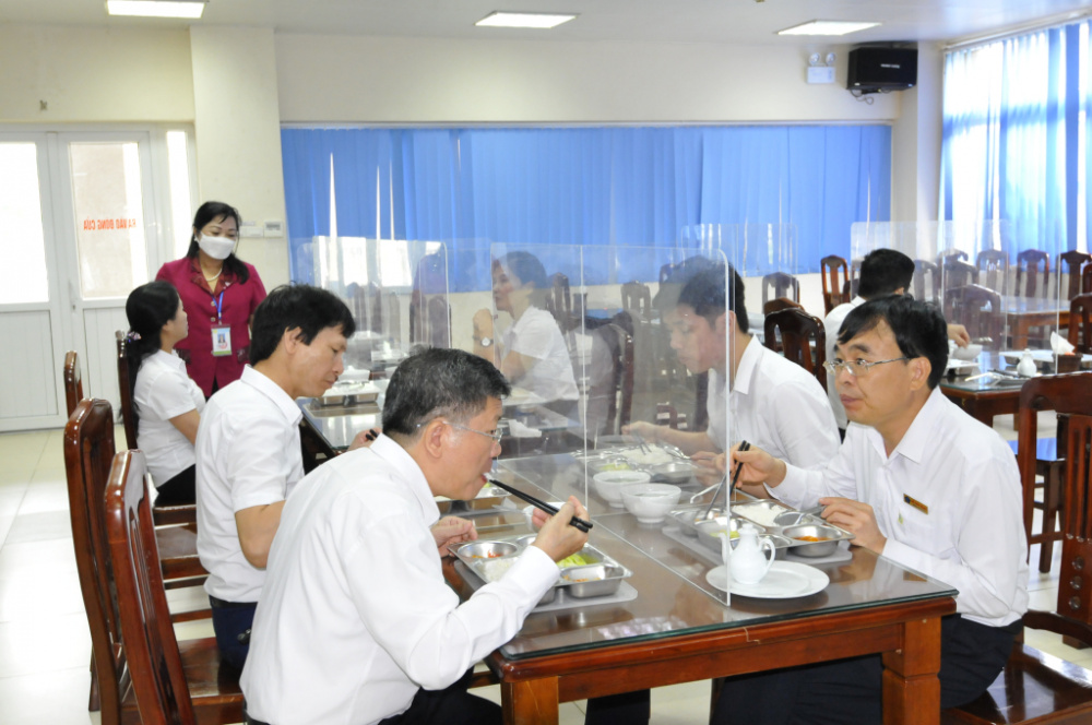 ăn ca cho nguoi lao dong