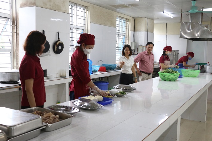 than hạ long