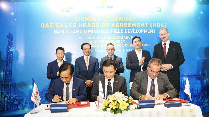 pvgas ký kết