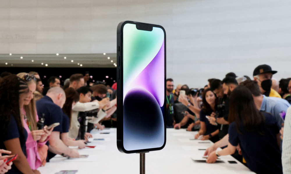 Apple tiếp tục nắm giữ vị trí số một trong phân khúc smartphone cao cấp