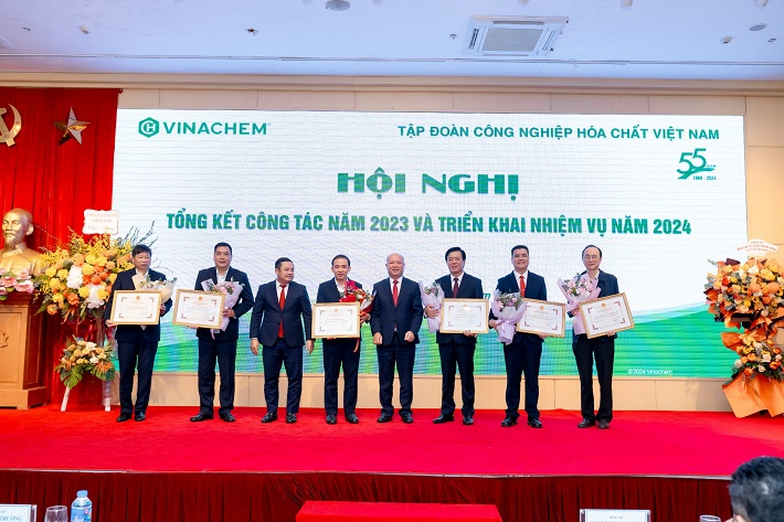hóa chất 4